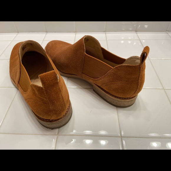 Sold - Picture 3 of 5